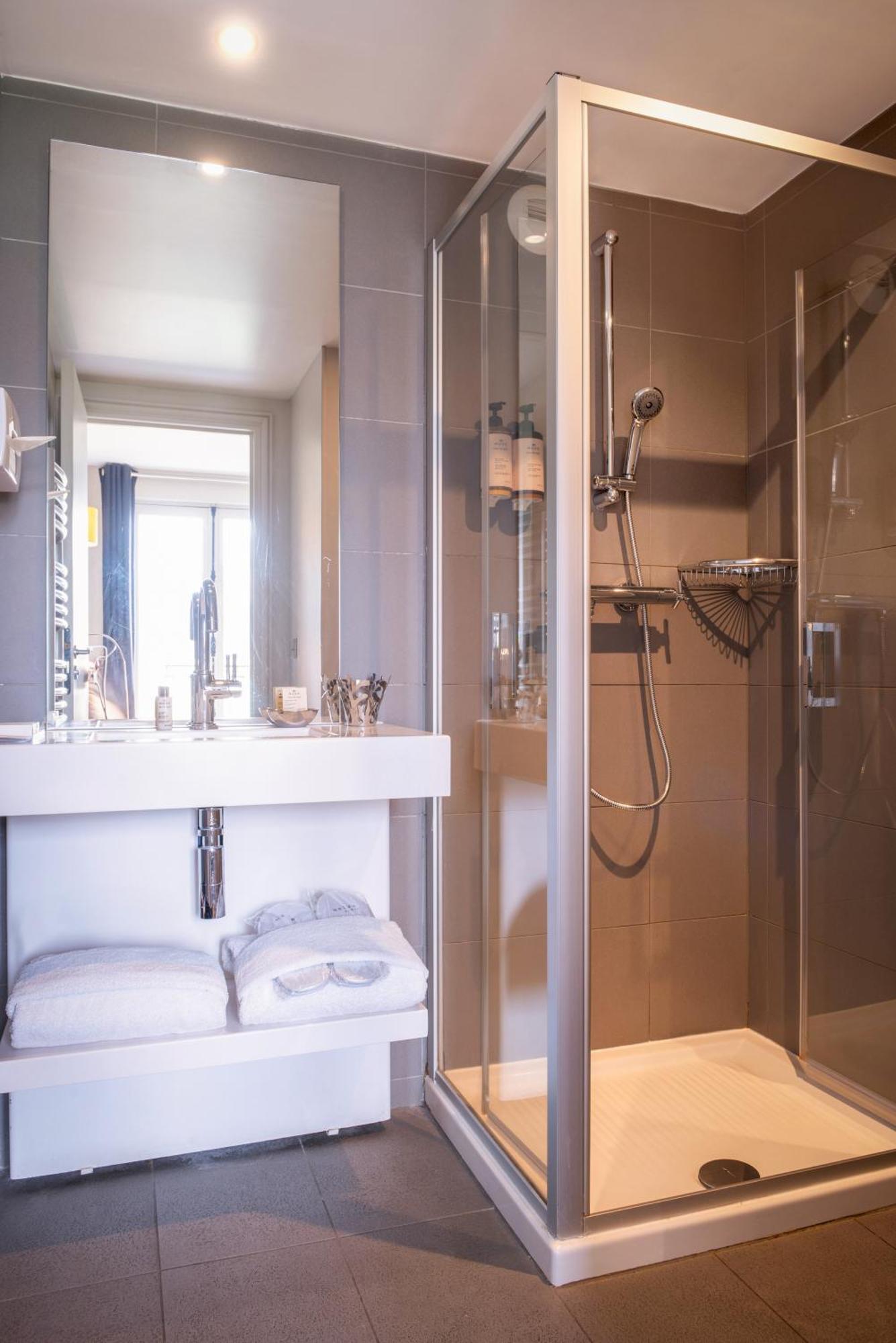 Hotel Helzear Champs-Elysees Paris Dış mekan fotoğraf